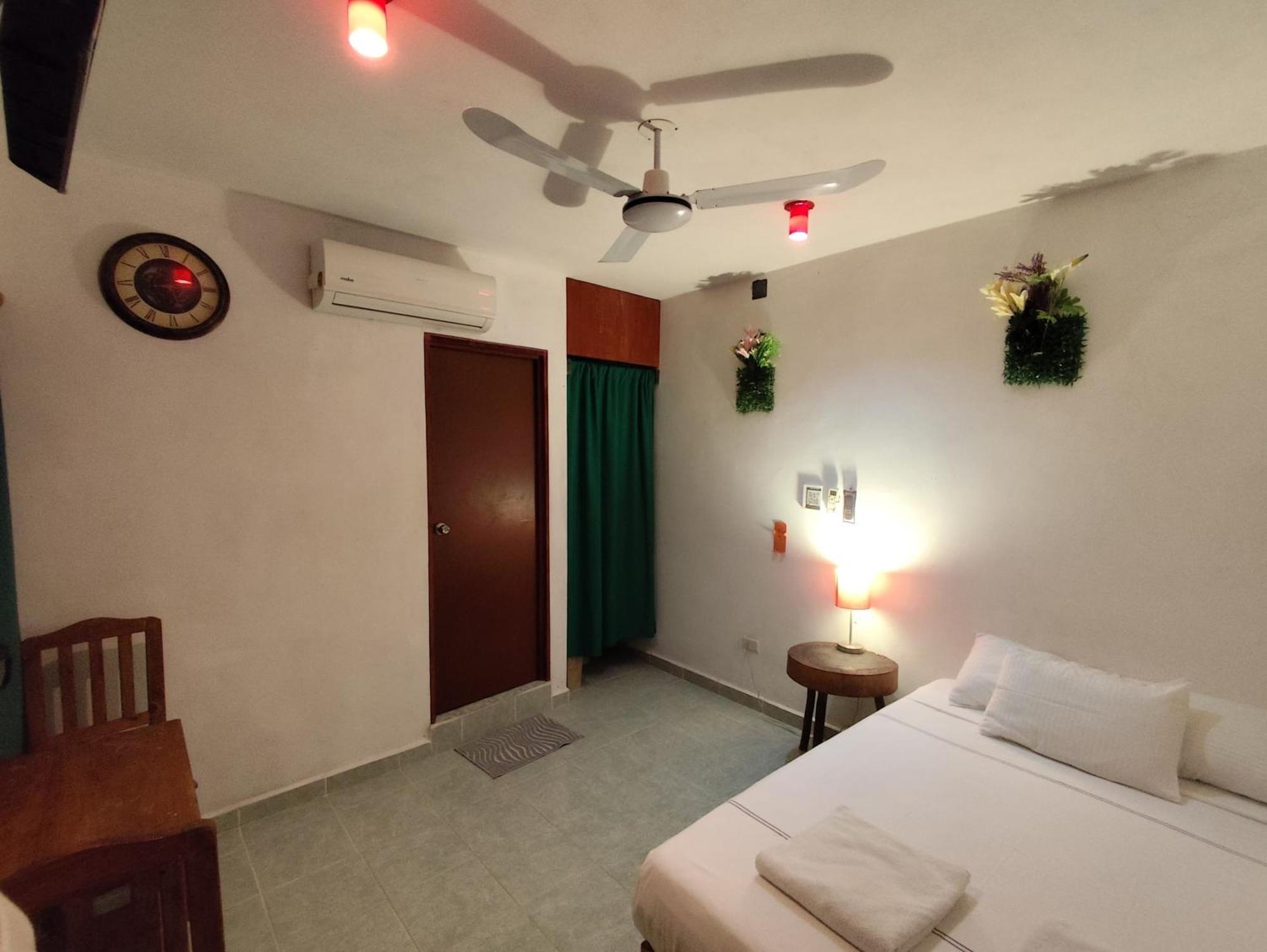Alojamiento Ya'ax Nah Playa del Carmen Bagian luar foto